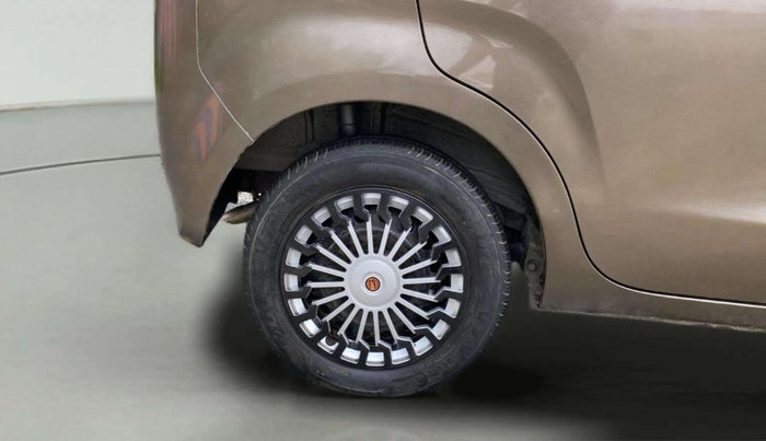 2019 Maruti New Wagon-R ZXI 1.2, Petrol, Manual, 1,26,268 km, Right Rear Wheel