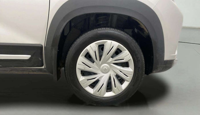2024 Renault Kiger RXL MT, Petrol, Manual, 11,045 km, Right Front Wheel