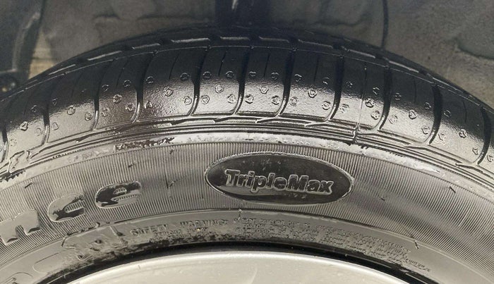 2019 Hyundai Grand i10 MAGNA 1.2 KAPPA VTVT, CNG, Manual, 73,070 km, Right Rear Tyre Tread