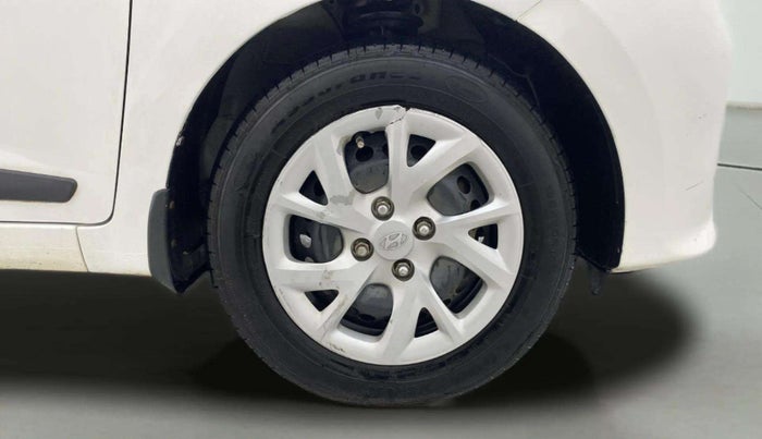 2019 Hyundai Grand i10 MAGNA 1.2 KAPPA VTVT, CNG, Manual, 73,070 km, Right Front Wheel