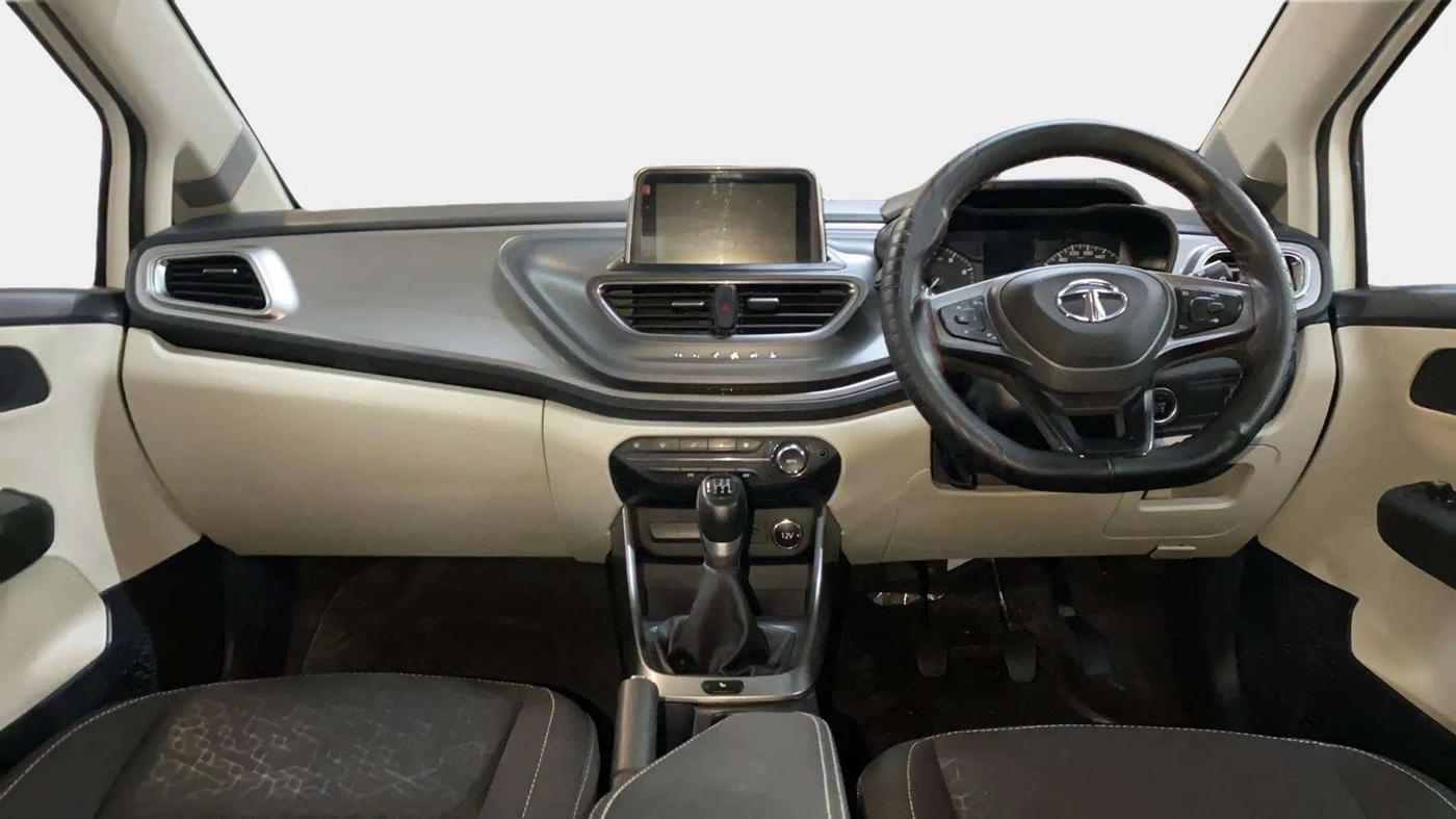 2021 Tata ALTROZ XZ PETROL, Petrol, Manual, 19,332 km, Dashboard