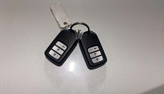 2020 Honda City 1.5L I-VTEC ZX, Petrol, Manual, 56,815 km, Key Close Up