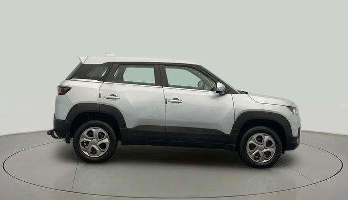 2023 Maruti BREZZA VXI SMART HYBRID, Petrol, Manual, 21,024 km, Right Side View