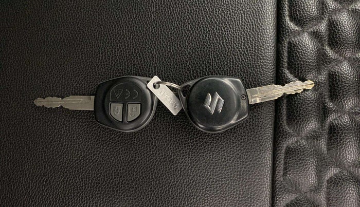 2023 Maruti BREZZA VXI SMART HYBRID, Petrol, Manual, 21,024 km, Key Close Up