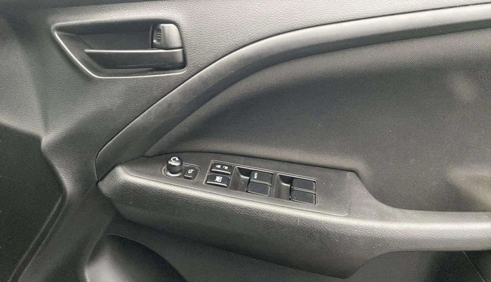 2023 Maruti BREZZA VXI SMART HYBRID, Petrol, Manual, 21,024 km, Driver Side Door Panels Control