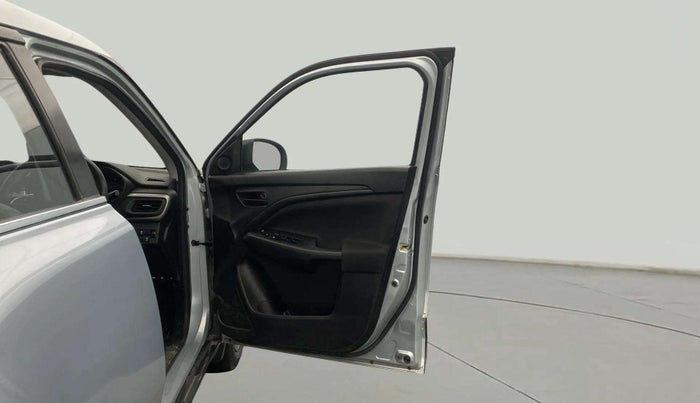 2023 Maruti BREZZA VXI SMART HYBRID, Petrol, Manual, 21,024 km, RHS Front Door