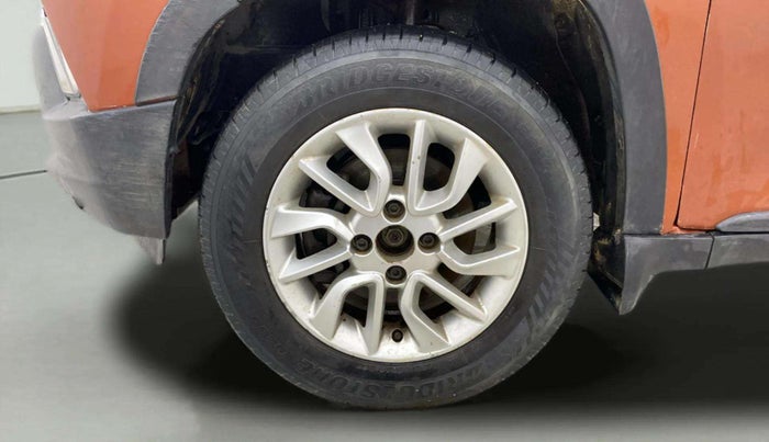 2016 Mahindra Kuv100 K8 6 STR, Petrol, Manual, 68,309 km, Left Front Wheel