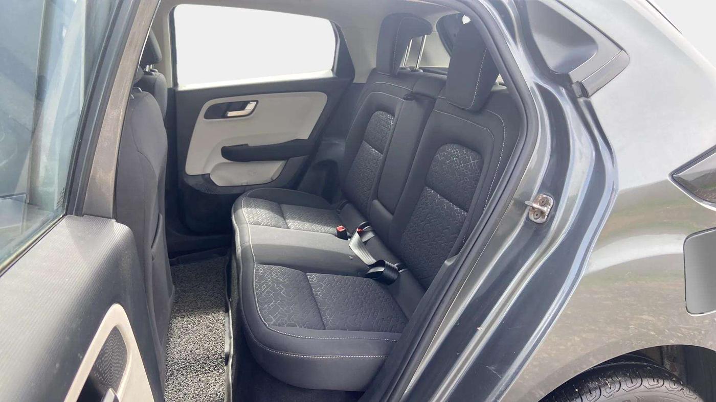 2022 Tata ALTROZ XZA, CNG, Automatic, 46,314 km, Right Side Rear Door Cabin