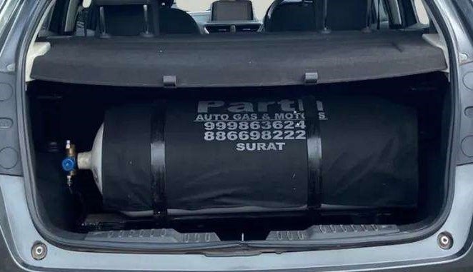2022 Tata ALTROZ XZA, CNG, Automatic, 47,226 km, Boot Inside