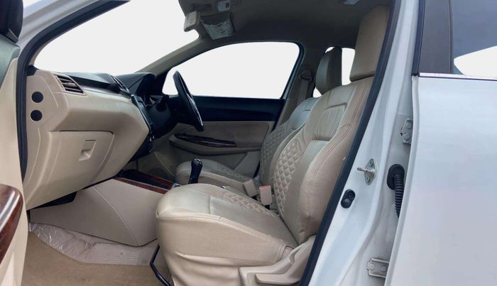 2018 Maruti Dzire ZXI PLUS, Petrol, Manual, 36,989 km, Right Side Front Door Cabin