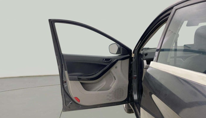 2018 Tata NEXON XM PETROL, Petrol, Manual, 36,233 km, LHS Front Door