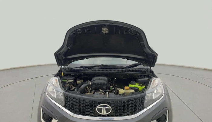 2018 Tata NEXON XM PETROL, Petrol, Manual, 36,233 km, Open Bonet