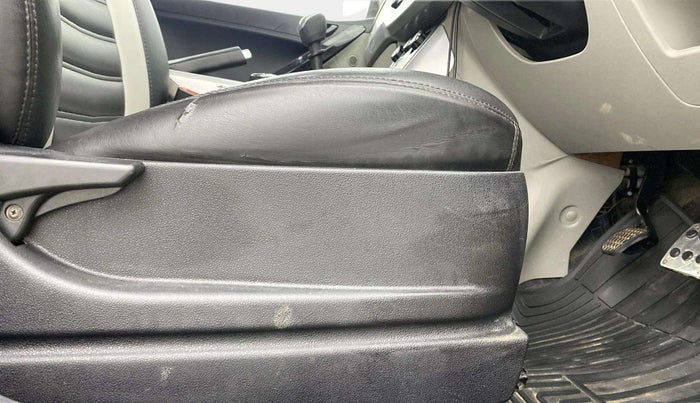 2018 Tata NEXON XM PETROL, Petrol, Manual, 36,233 km, Driver Side Adjustment Panel
