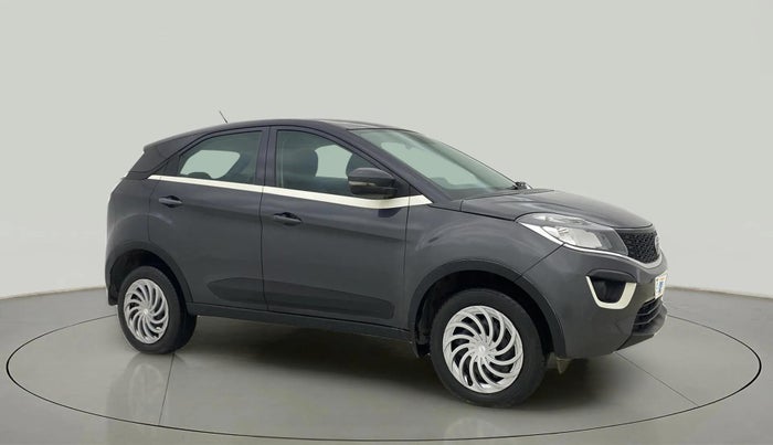 2018 Tata NEXON XM PETROL, Petrol, Manual, 36,233 km, Right Front Diagonal