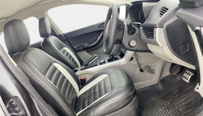 2018 Tata NEXON XM PETROL, Petrol, Manual, 36,233 km, Right Side Front Door Cabin