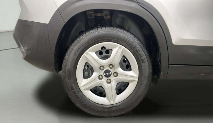 2022 KIA SELTOS HTE 1.5 PETROL, Petrol, Manual, 34,304 km, Right Rear Wheel