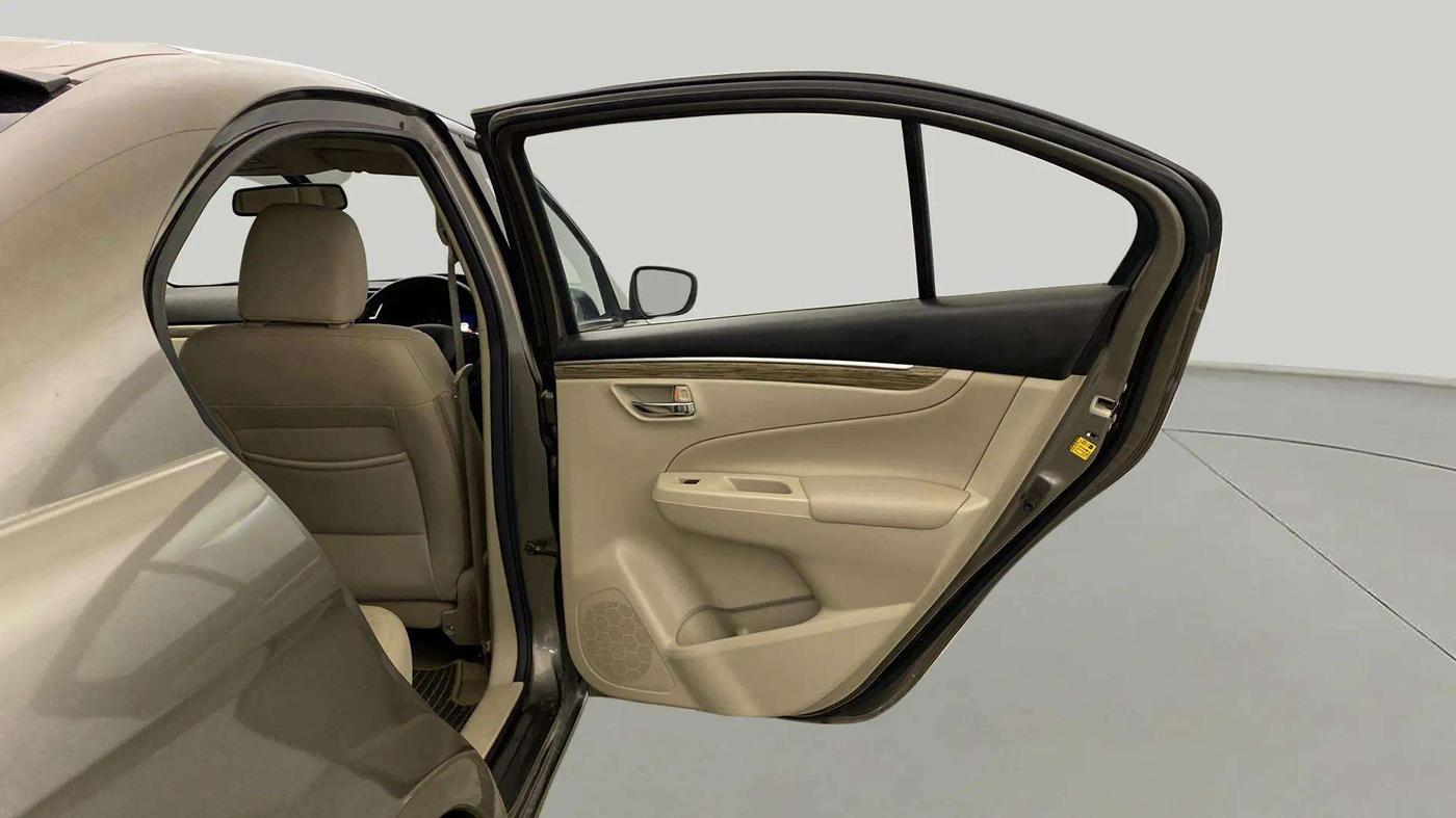 2021 Maruti Ciaz ALPHA  AT 1.5 SHVS PETROL, Petrol, Automatic, 83,015 km, RHS Rear Door