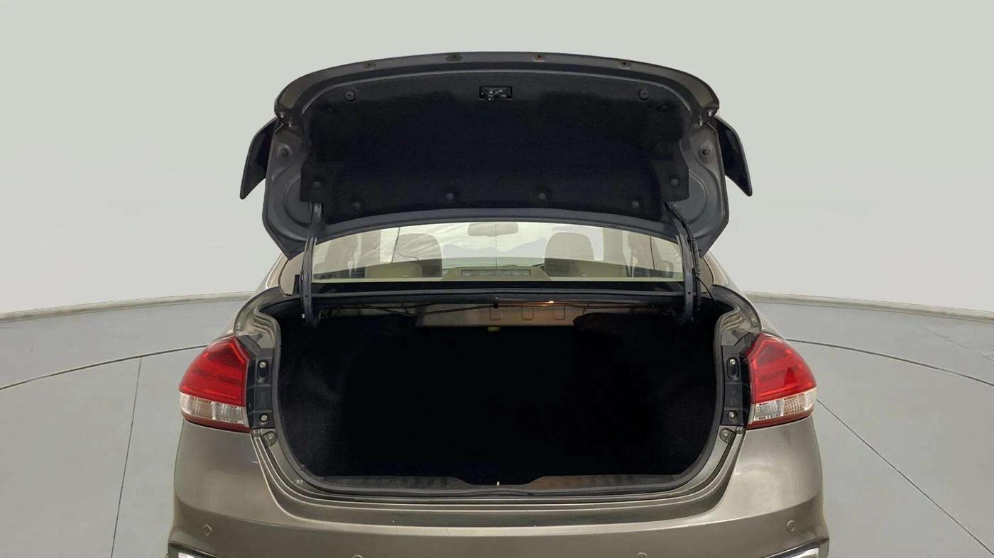 2021 Maruti Ciaz ALPHA  AT 1.5 SHVS PETROL, Petrol, Automatic, 83,015 km, Boot Door Open