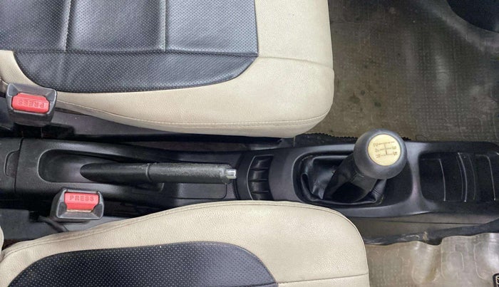 2015 Maruti Wagon R 1.0 VXI, Petrol, Manual, 90,127 km, Gear Lever