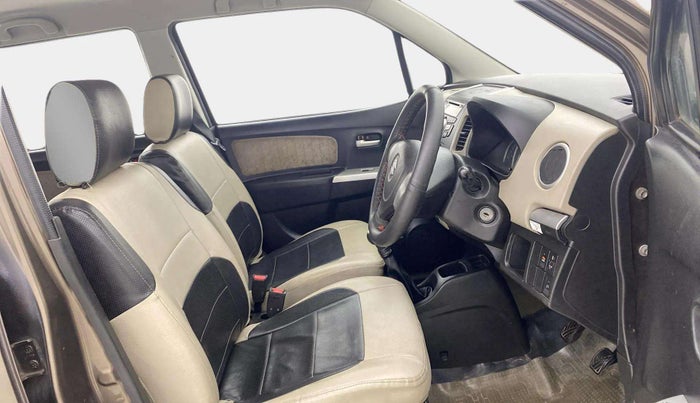 2015 Maruti Wagon R 1.0 VXI, Petrol, Manual, 90,127 km, Right Side Front Door Cabin