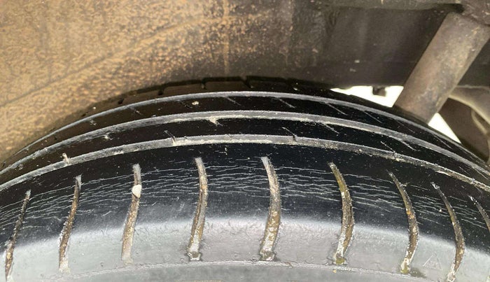 2015 Maruti Wagon R 1.0 VXI, Petrol, Manual, 90,127 km, Left Rear Tyre Tread