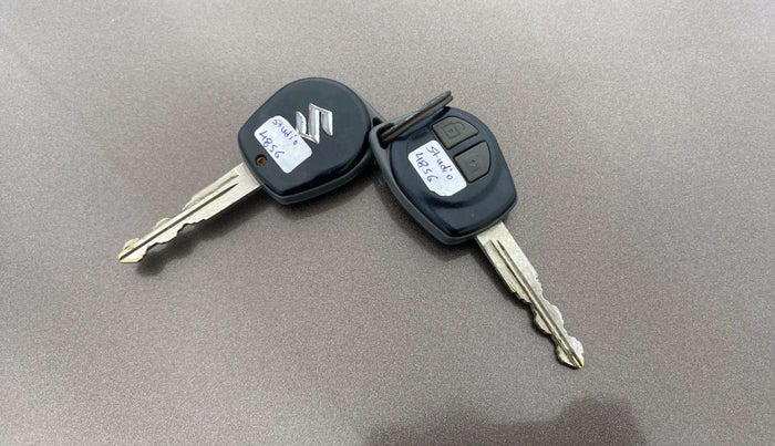 2015 Maruti Wagon R 1.0 VXI, Petrol, Manual, 90,127 km, Key Close Up