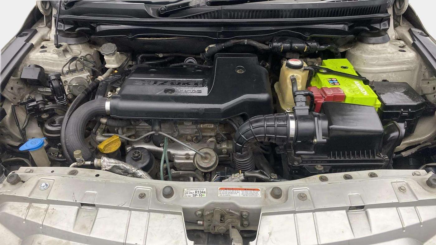 2017 Maruti Ciaz VDI SHVS, Diesel, Manual, 82,656 km, Engine View