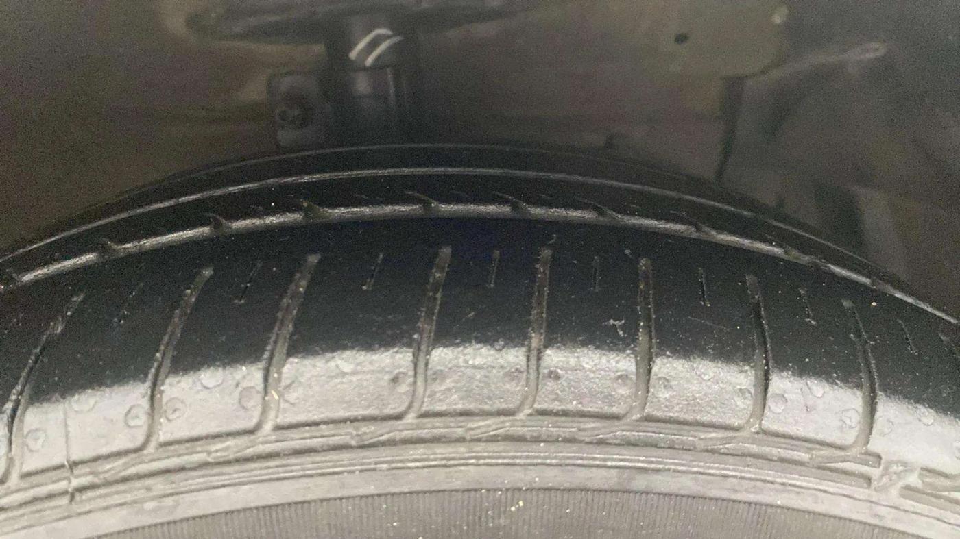 2017 Maruti Ciaz VDI SHVS, Diesel, Manual, 82,656 km, Right Front Tyre Tread