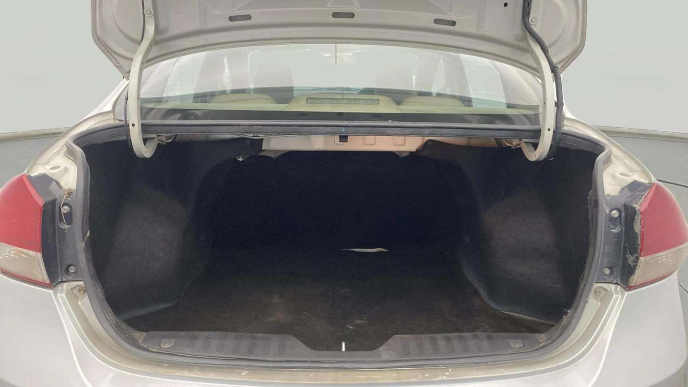 2017 Maruti Ciaz VDI SHVS, Diesel, Manual, 82,656 km, Boot Open Zoomed View