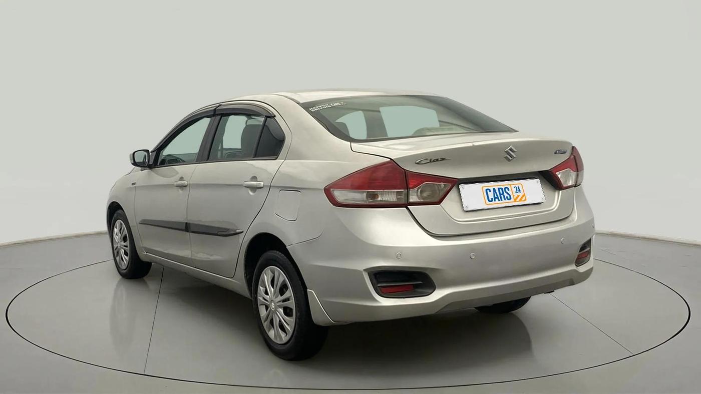 2017 Maruti Ciaz VDI SHVS, Diesel, Manual, 82,656 km, Left Back Diagonal