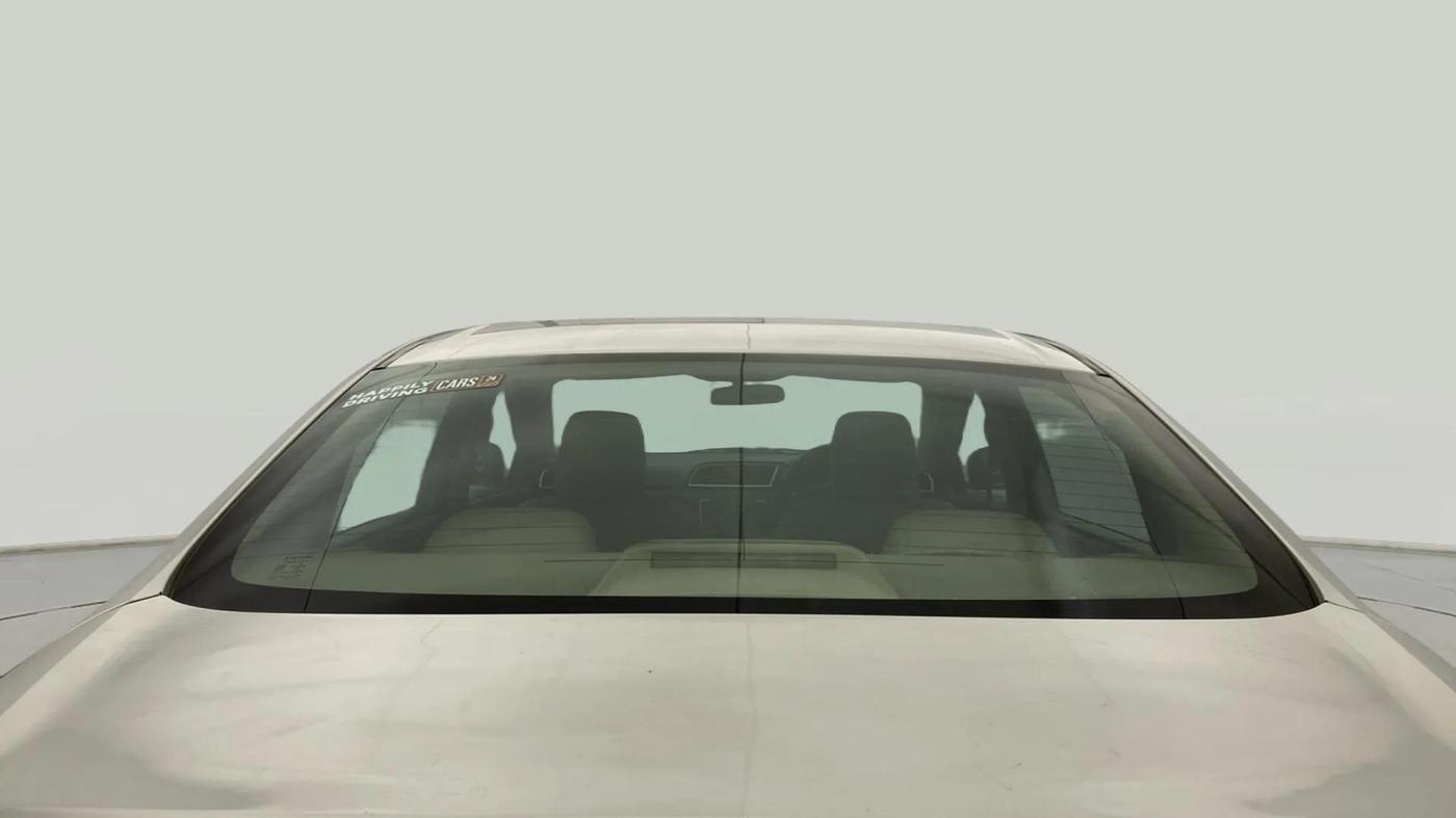 2017 Maruti Ciaz VDI SHVS, Diesel, Manual, 82,656 km, Rear Windshield
