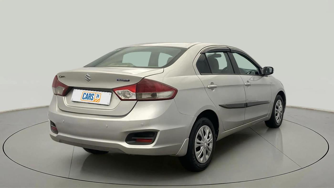 2017 Maruti Ciaz VDI SHVS, Diesel, Manual, 82,656 km, Right Back Diagonal