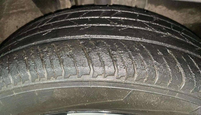2022 Nissan MAGNITE XV PREMIUM TURBO (O), Petrol, Manual, 26,600 km, Right Front Tyre Tread