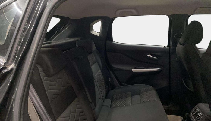 2022 Nissan MAGNITE XV PREMIUM TURBO (O), Petrol, Manual, 26,600 km, Right Side Rear Door Cabin