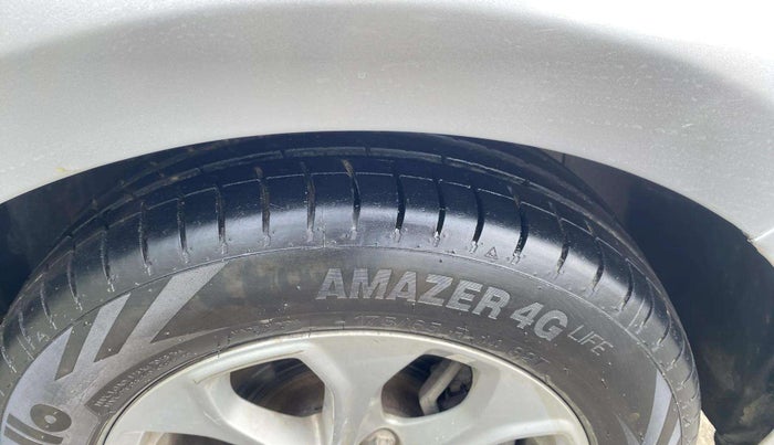 2016 Ford Figo Aspire TREND 1.2 PETROL, Petrol, Manual, 25,203 km, Right Front Tyre Tread