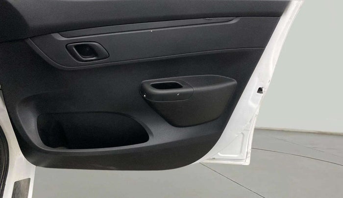 2023 Renault Kwid RXT 1.0, Petrol, Manual, 28,140 km, Driver Side Door Panels Control