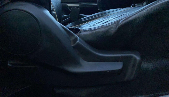 2020 Maruti IGNIS SIGMA 1.2, Petrol, Manual, 72,292 km, Driver Side Adjustment Panel