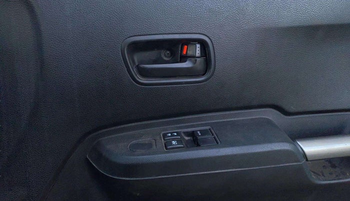 2020 Maruti IGNIS SIGMA 1.2, Petrol, Manual, 72,292 km, Driver Side Door Panels Control