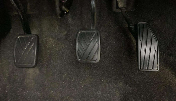 2018 Maruti Swift VDI, Diesel, Manual, 65,041 km, Pedals