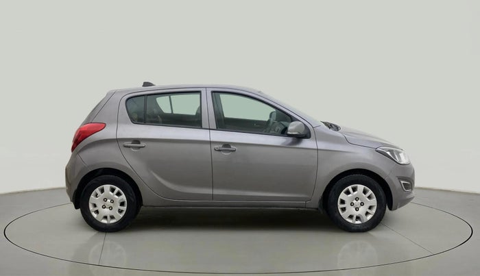 2013 Hyundai i20 MAGNA 1.4 CRDI, Diesel, Manual, 1,10,460 km, Right Side View