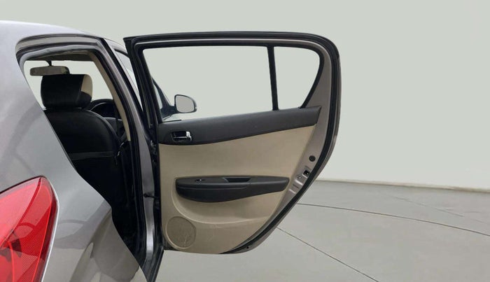 2013 Hyundai i20 MAGNA 1.4 CRDI, Diesel, Manual, 1,10,460 km, RHS Rear Door