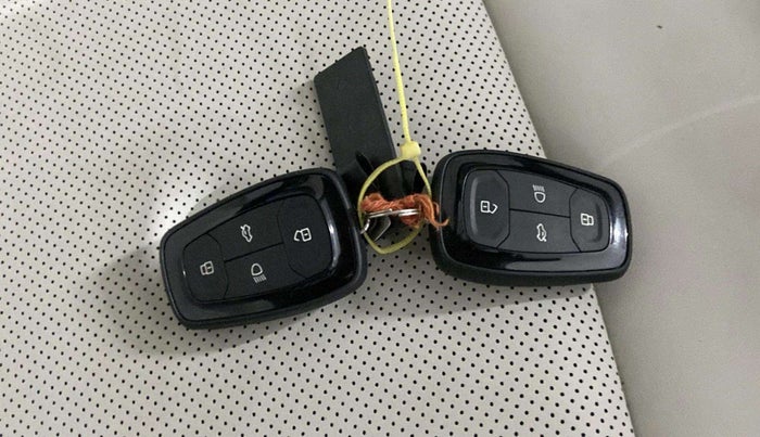 2024 Tata TIGOR XZA Plus iCNG , CNG, Automatic, 11,218 km, Key Close Up