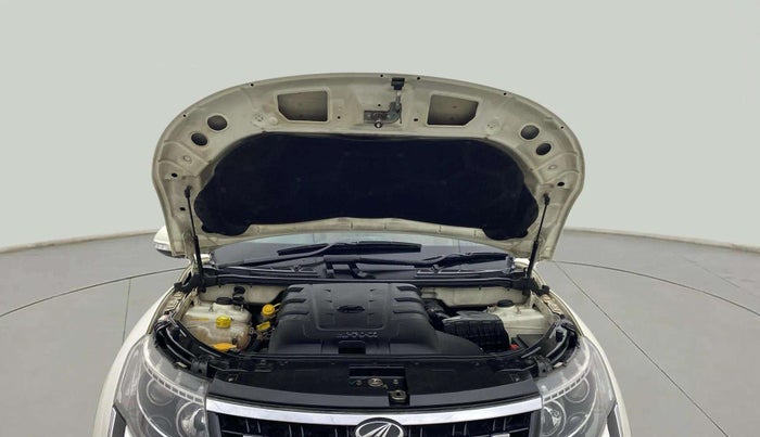 2019 Mahindra XUV500 W11 AT, Diesel, Automatic, 79,032 km, Open Bonet