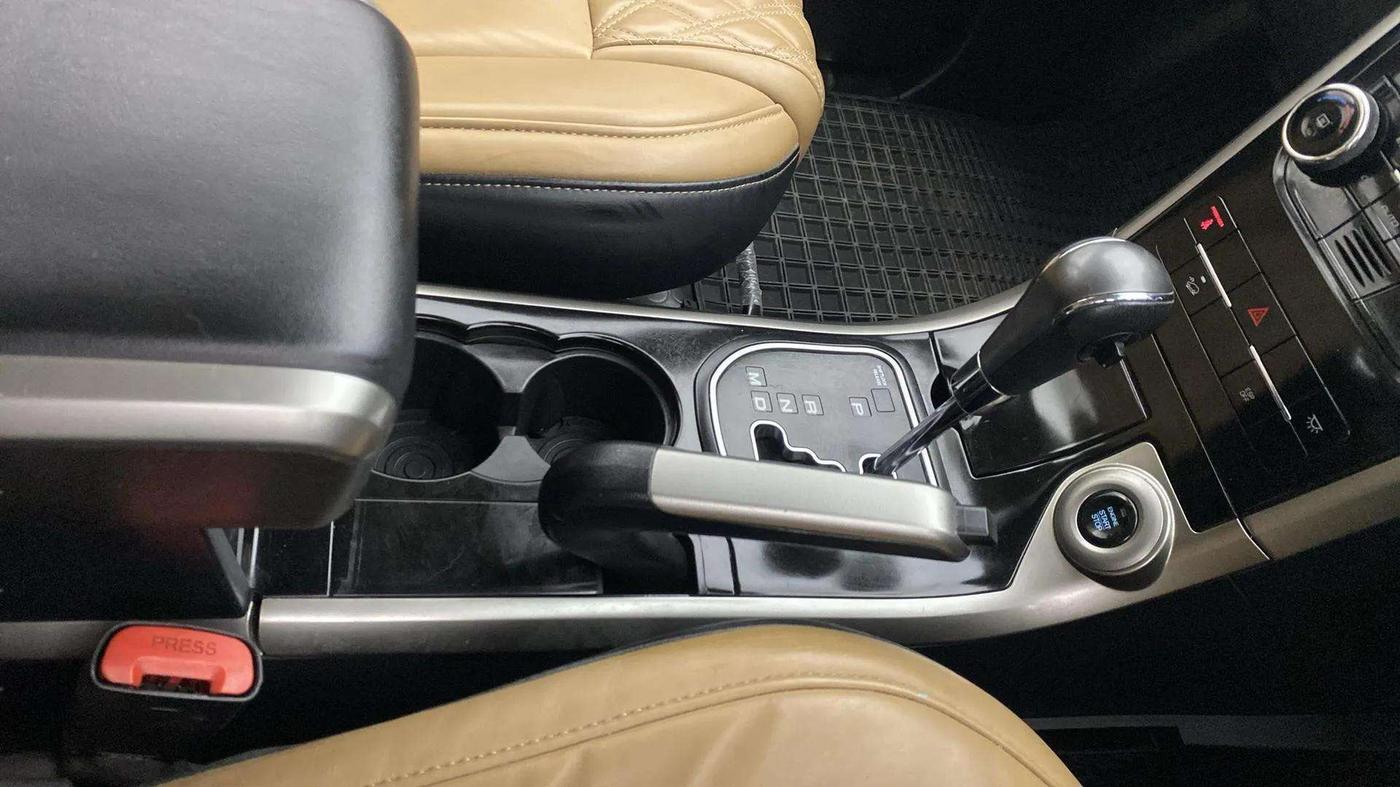 2019 Mahindra XUV500 W11 AT, Diesel, Automatic, 79,196 km, Gear Lever