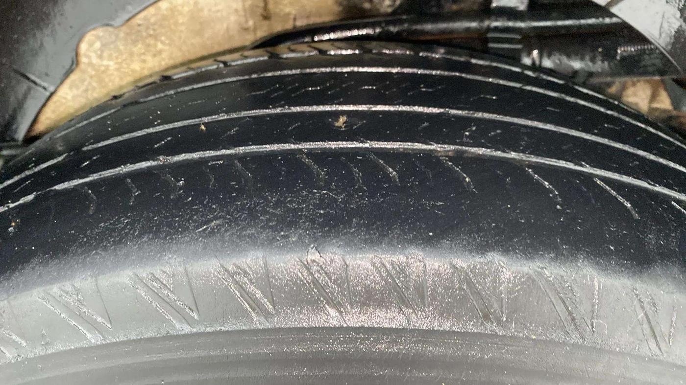 2019 Mahindra XUV500 W11 AT, Diesel, Automatic, 79,196 km, Left Rear Tyre Tread