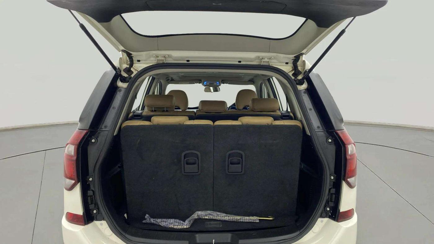 2019 Mahindra XUV500 W11 AT, Diesel, Automatic, 79,196 km, Boot Open Zoomed View