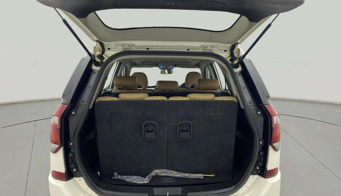2019 Mahindra XUV500 W11 AT, Diesel, Automatic, 79,032 km, Boot Open Zoomed View