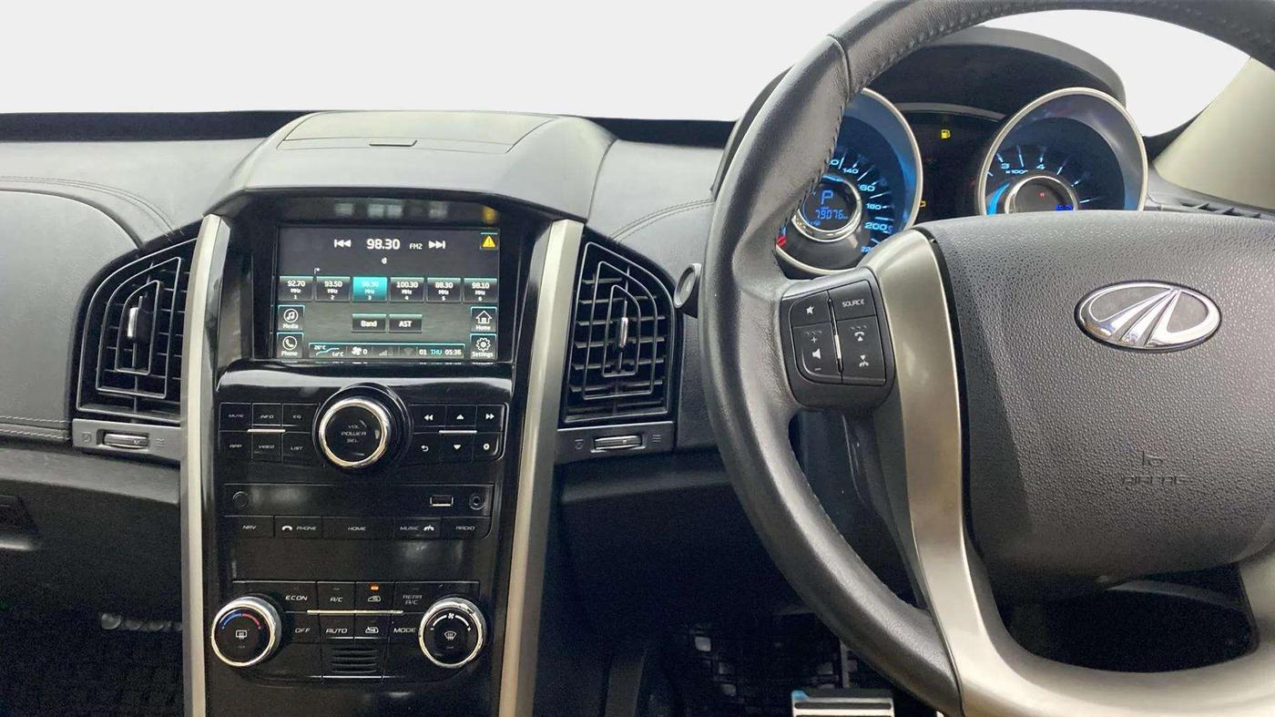 2019 Mahindra XUV500 W11 AT, Diesel, Automatic, 79,196 km, Air Conditioner