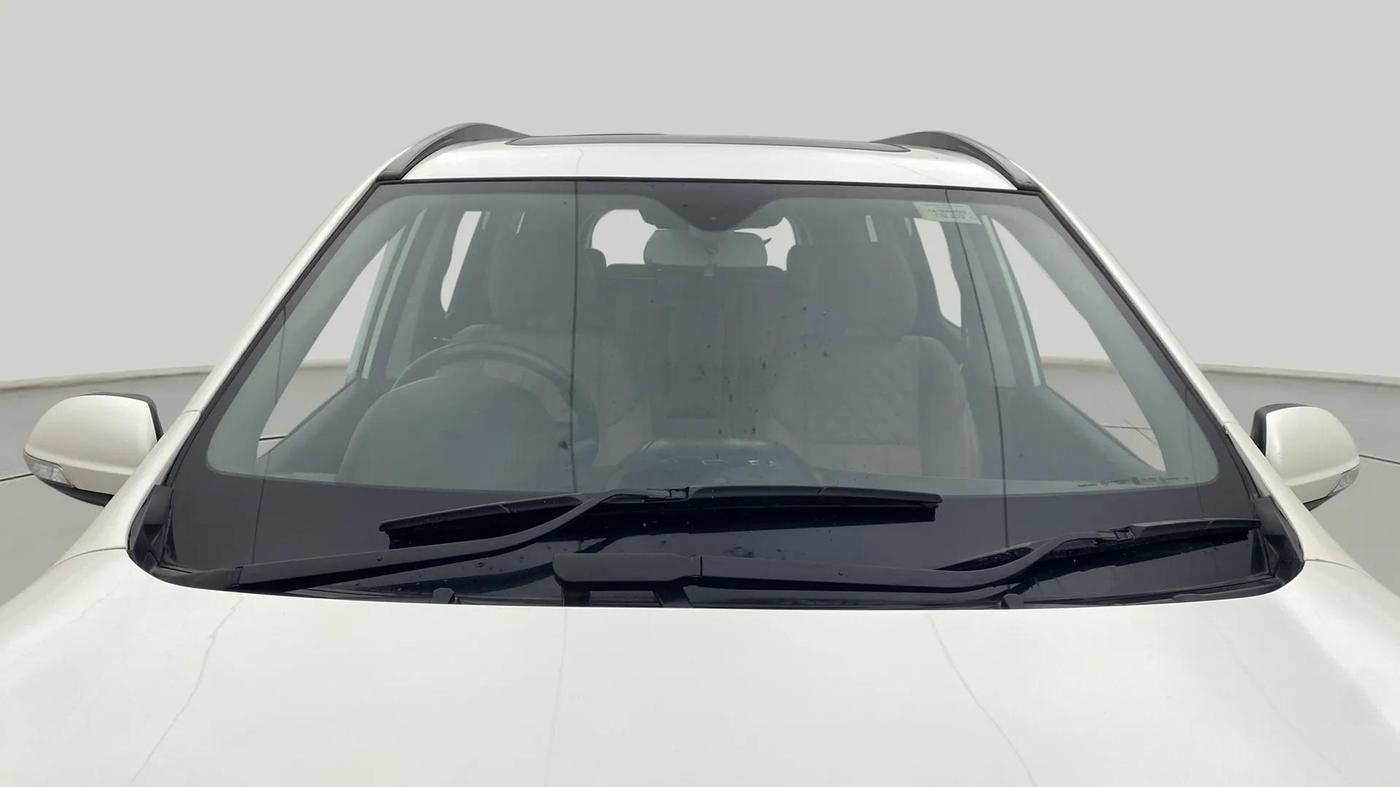 2019 Mahindra XUV500 W11 AT, Diesel, Automatic, 79,196 km, Front Windshield