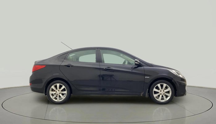 2012 Hyundai Verna FLUIDIC 1.6 VTVT SX, Petrol, Manual, 49,512 km, Right Side View